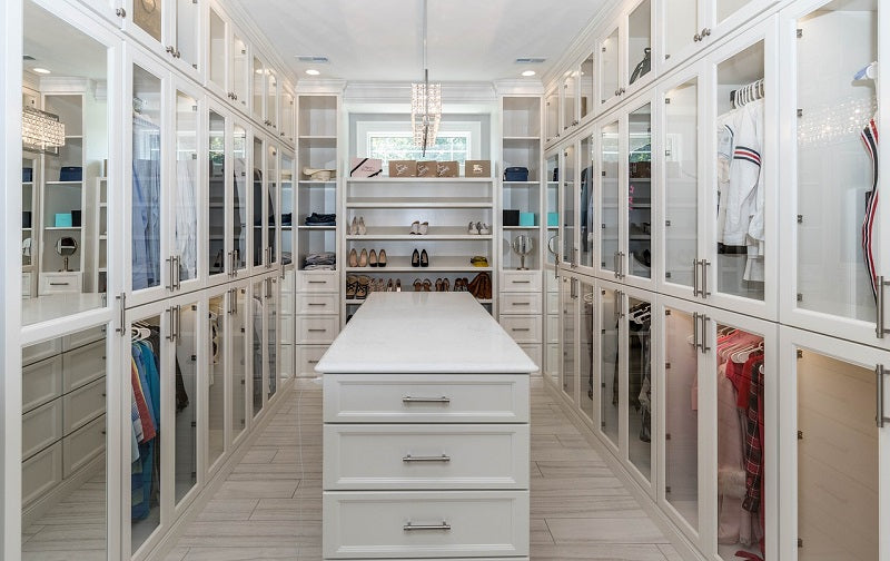 What if you could design a closet that was both functional and attractive? Discover how you can complete your dream home with a closet remodel!