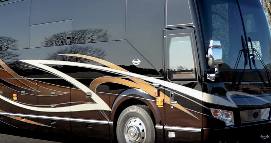 From the driver’s cockpit to the rear bumper, Marathon Show Coach #1319 is a 2021 luxury RV bathing in beautiful contrasts of form, color, texture and finish